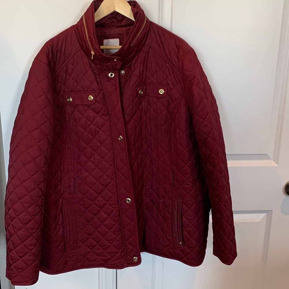 Quilted red coat, 3x, zipper and snap buttons